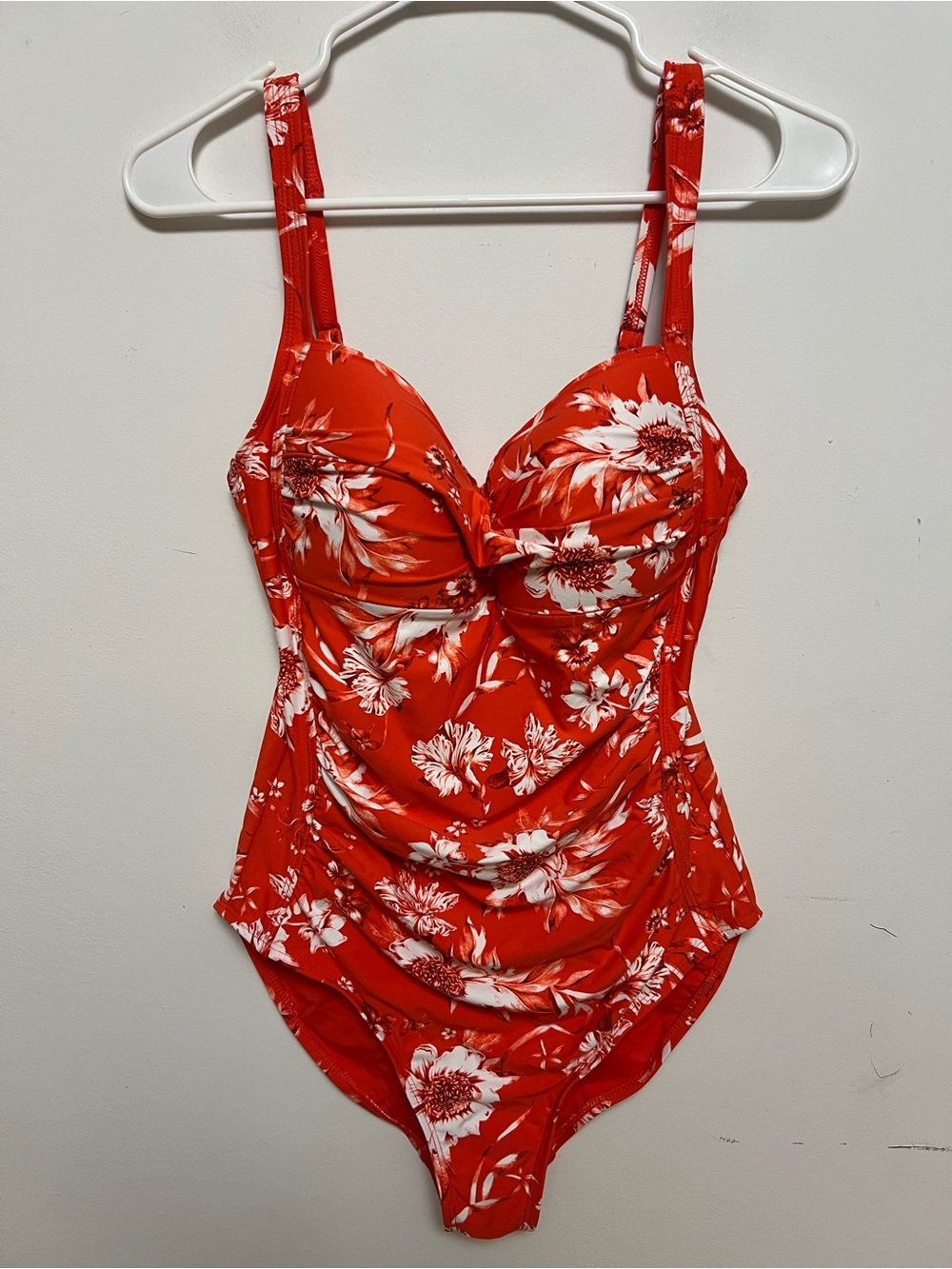 Nip Tuck Swim Joanne Red Floral Tummy Control One Piece Swimsuit Size 8